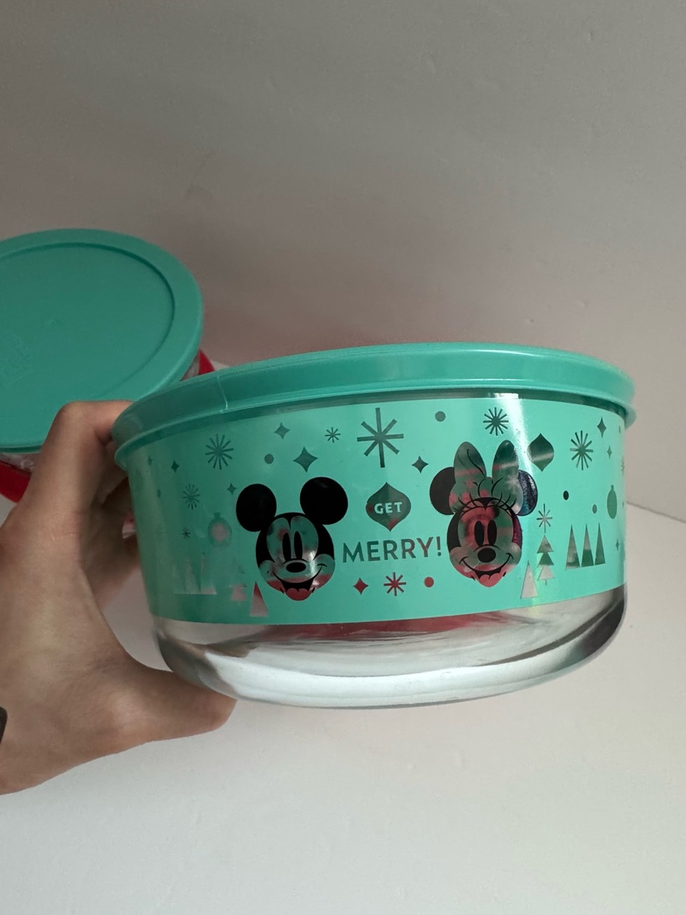 Pyrex Disney Xmas Mickey & Minnie Glass 4 Storage Bowls with Red and Teal Lids - Picture 2 of 6